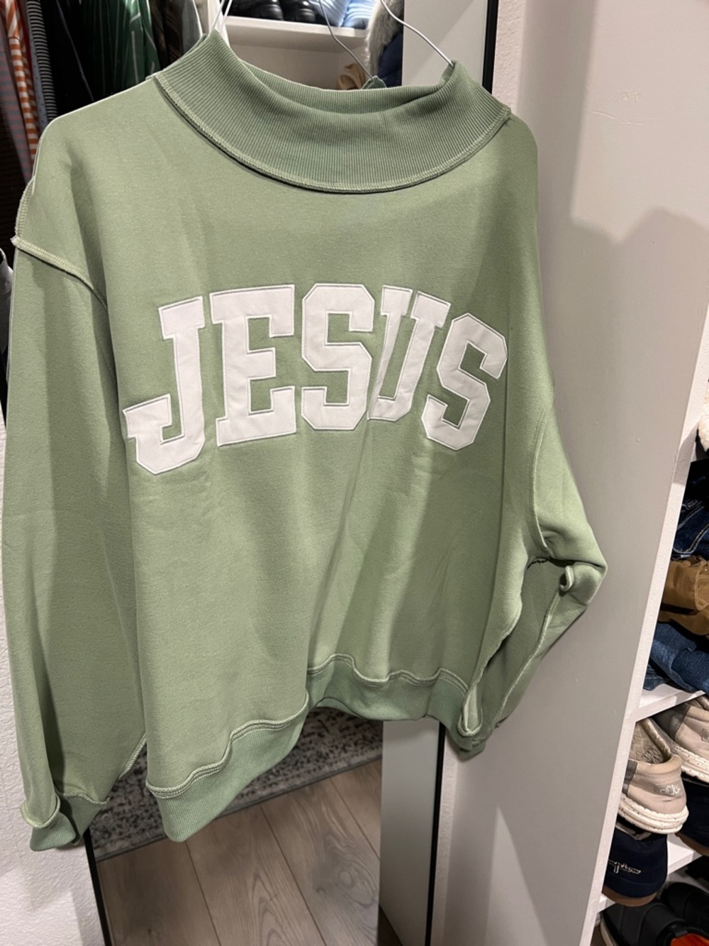 Jesus mockneck sage green - Picture 2 of 3